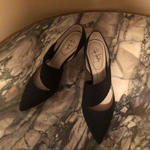 NWOT Life Stride Soft System Sexy Black 3-in Heels